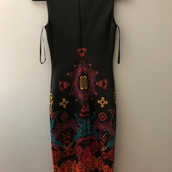 Bebe Dress - Picture 2 of 4